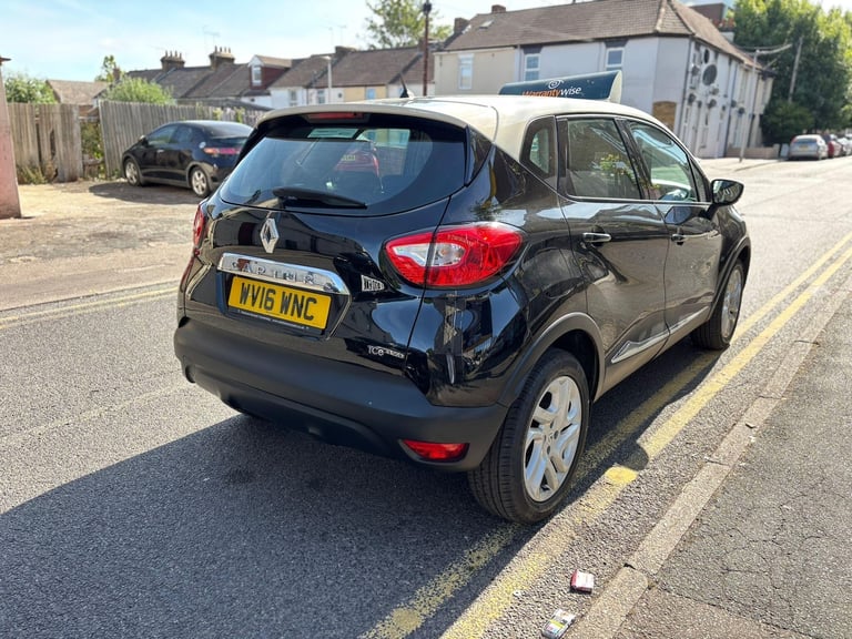 2016 Renault Captur 0.9 TCe ENERGY Dynamique Nav Euro 6 (s/s) 5dr HATCHBACK Petrol Manual