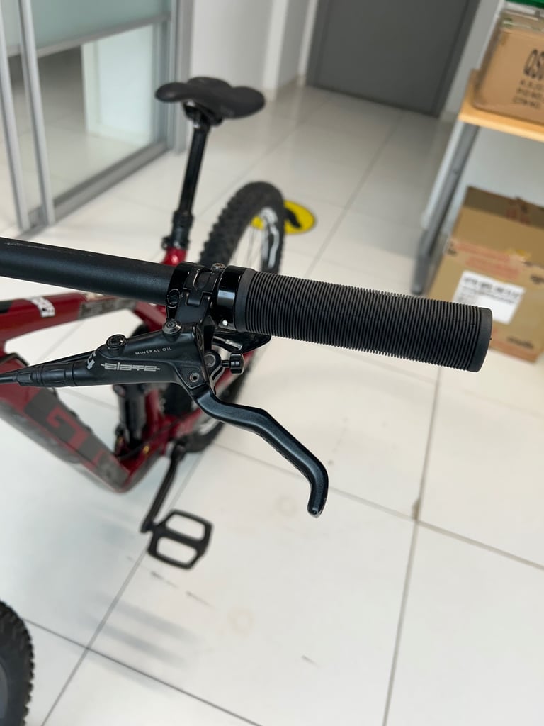 GT Force Comp Full Suspension Mountain Bike Men’s MTB Enduro Medium 27.5” Trail