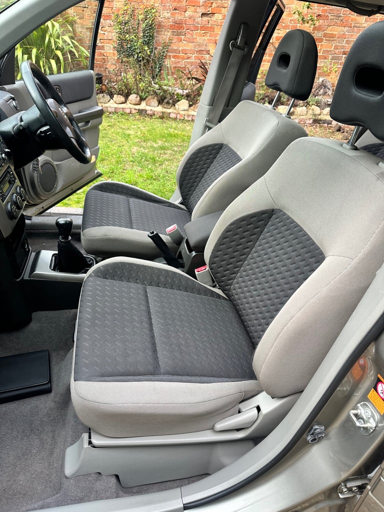 2006 Nissan X-Trail 2.2 dCi 136 Columbia 5dr ESTATE Diesel Manual