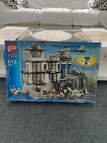 Lego city police station 7237
