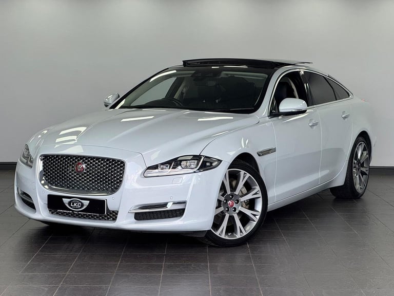 image for JAGUAR XJ 3.0d V6 Portfolio Auto Euro 6 (s/s) 4dr 2020