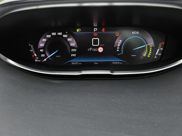 2023 Peugeot 5008 1.2 MHEV Allure Premium + e-DSC Euro 6 (s/s) 5dr HATCHBACK Petrol/Electric Hybr...
