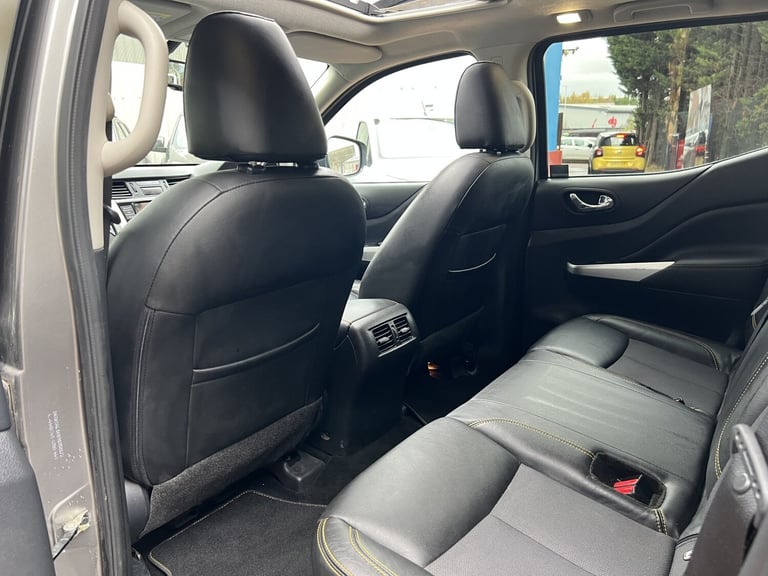 NISSAN NAVARA 2.3 dCi N-Guard 2019