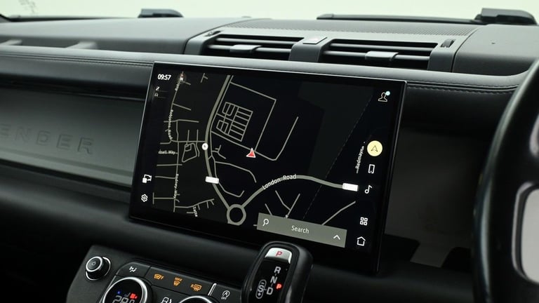 2022 Land Rover Defender 110 3.0 D300 MHEV HSE Hard Top SUV 5dr Diesel Auto 4WD MWB Euro 6 (s/s) ...