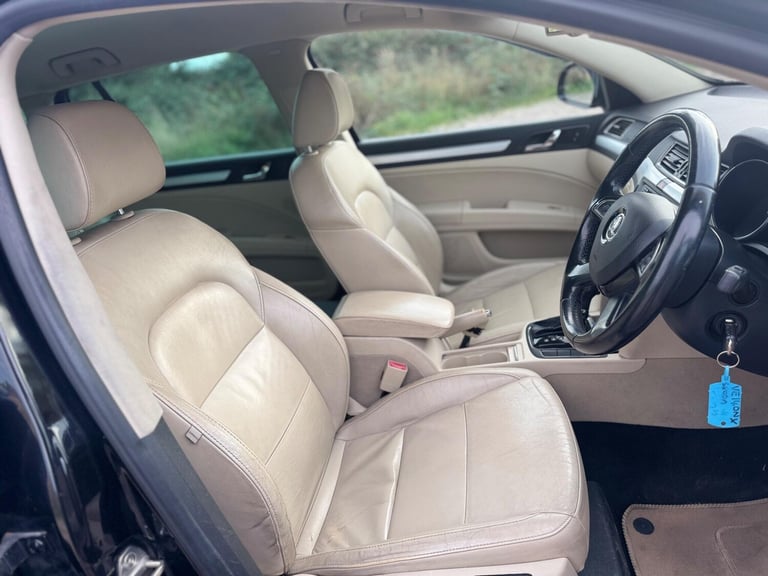 2014 Skoda Superb 2.0 TDI CR 170 Elegance 4X4 5dr DSG ESTATE DIESEL Automatic