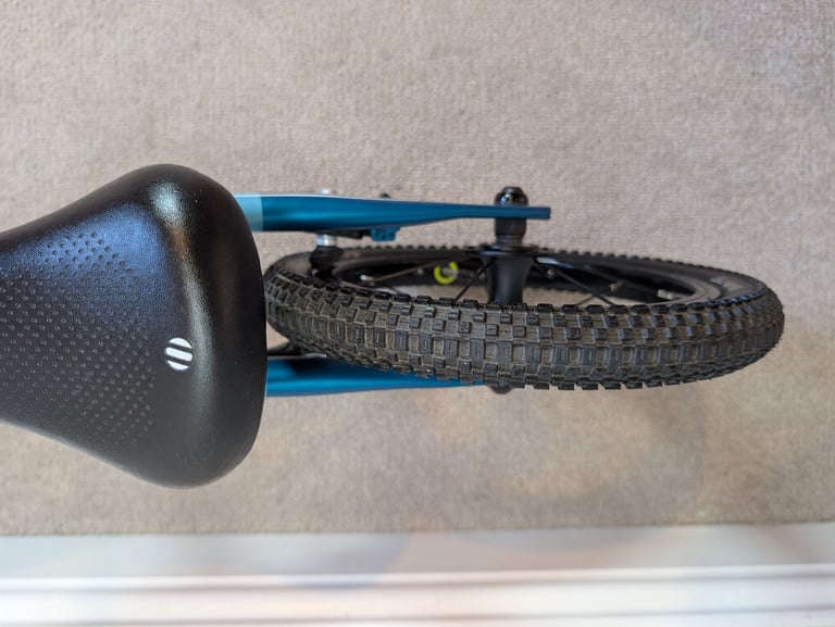 BALANCE BIKE ISLABIKES ROTHAN 12 (2+) IN IMMACULATE CONDITION. COLLECTION NW LONDON OR BUCKS 