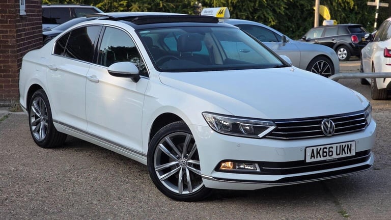VOLKSWAGEN PASSAT 2.0 TDI BlueMotion Tech GT Euro 6 (s/s) 4dr 2016