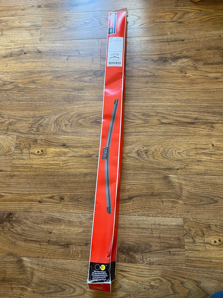 Ford B-Max front wiper blades new in box 