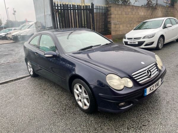 image for 2004 Mercedes-Benz C-Class C220 CDI 3dr Auto COUPE Diesel Automatic