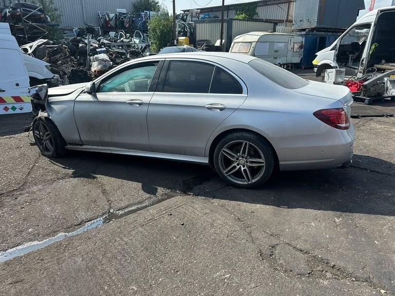 2017 MERCEDES BENZ E220 D AMG BREAKING !!