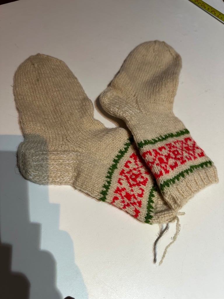 Wool knitted socks 