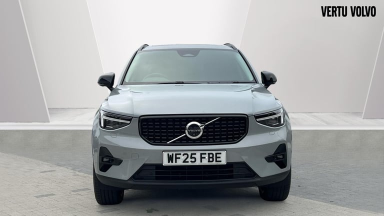 2025 Volvo XC40 2.0 B3P Ultra Dark 5dr Auto Petrol Estate Estate Petrol Automatic