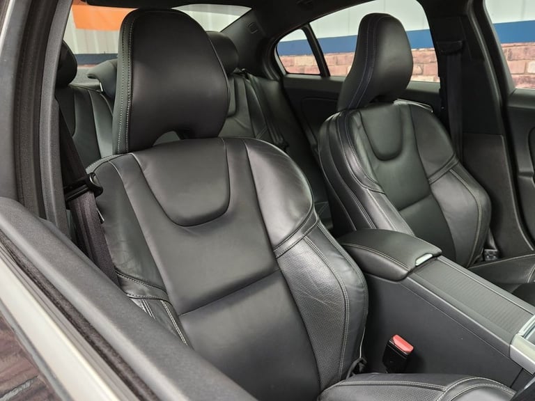 2017 Volvo S60 2.0 D3 R-Design Lux Nav Saloon 4dr Diesel Auto Euro 6 (s/s) (150 ps) Saloon Diesel...