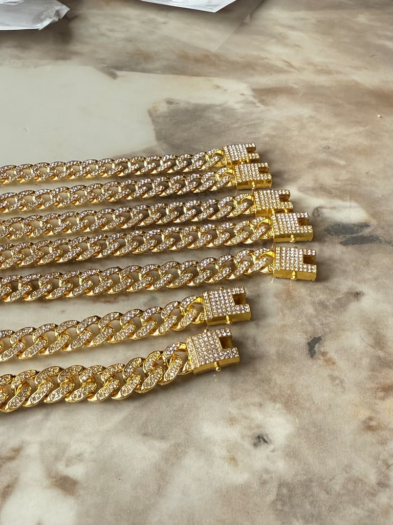 Cat/dog collar 
