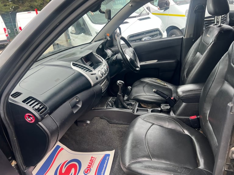 2014 Mitsubishi L200 D/Cab DI-D Warrior II 4WD 176Bhp [2010] PICK UP Diesel Manual