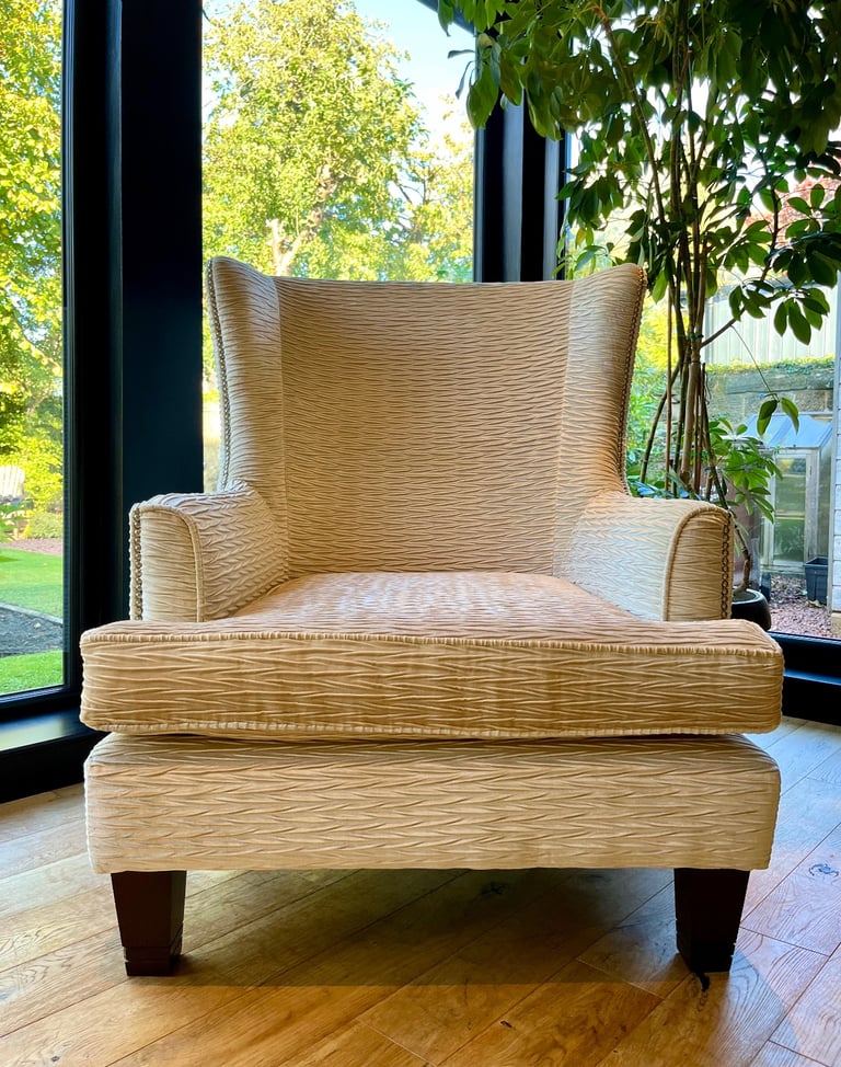 Pair of 2 Luxury Bespoke Designer Armchairs (Open to Offers)