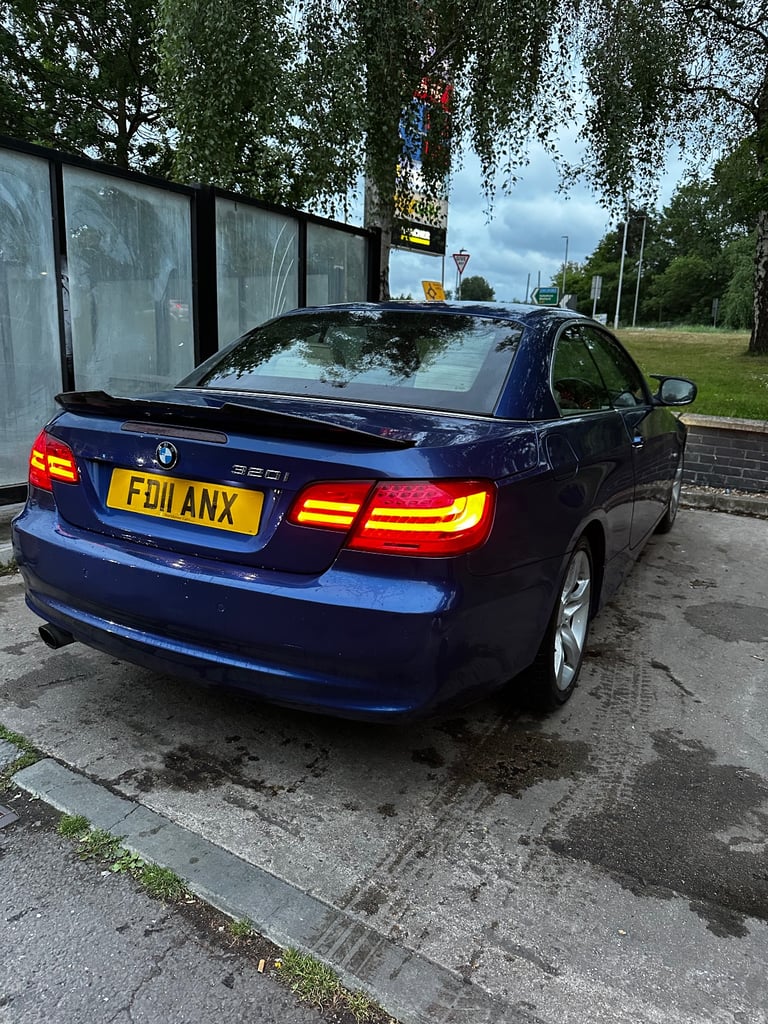 BMW 320i Convertible LCI Automatic  