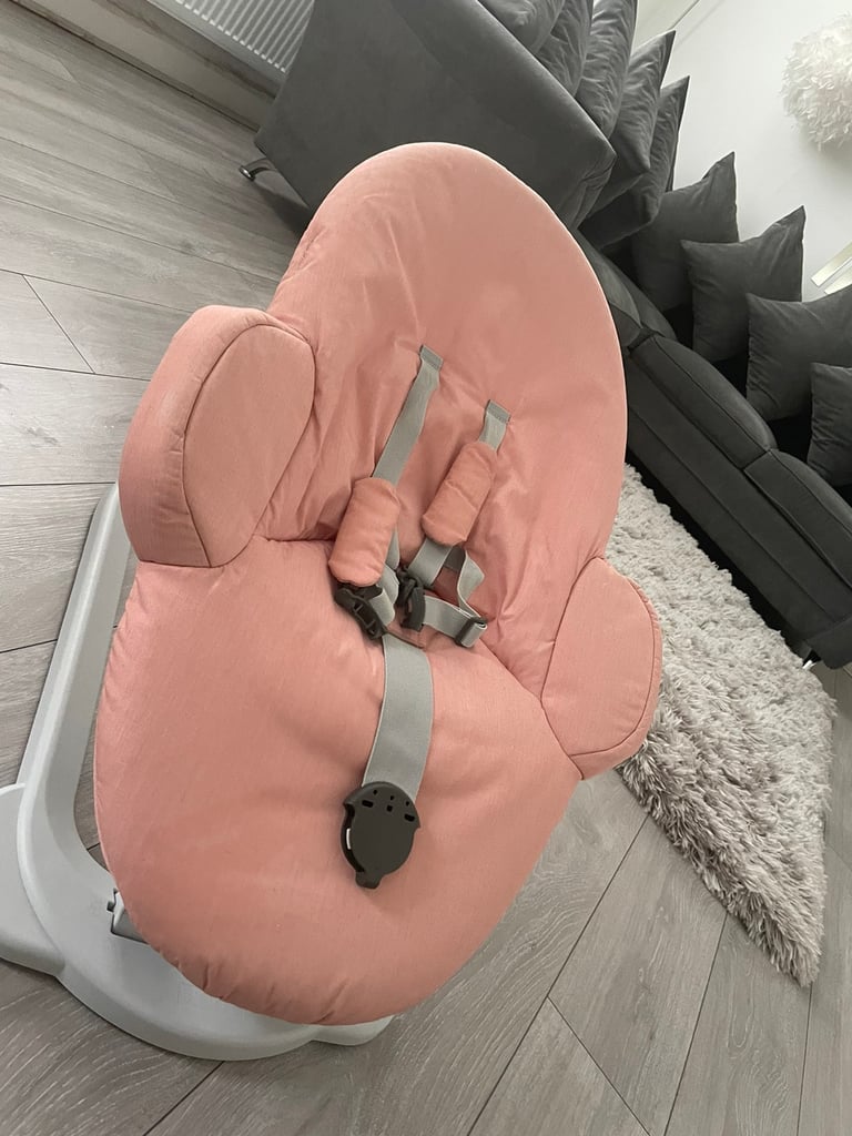 Stokke steps best sale bouncer pink