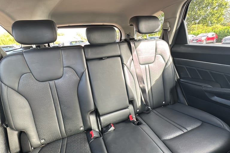  Kia Sorento 1.6 H T Gdi 3 Suv 5dr Petrol Hybrid Auto Awd Euro 6 s/s 226 Bhp