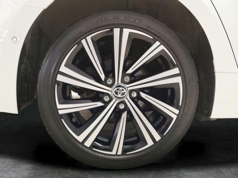 2022 Toyota Corolla 1.8 VVT-h GPF Design Touring Sports 5dr Petrol Hybrid CVT Euro 6 (s/s) (122 E...