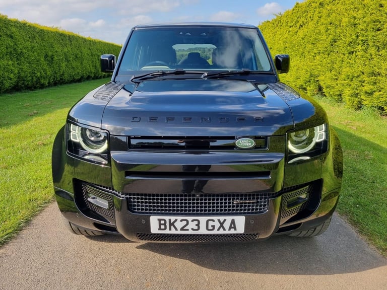 2023 Land Rover Defender 3.0 D250 X-Dynamic HSE 110 5dr Auto ESTATE Diesel Automatic