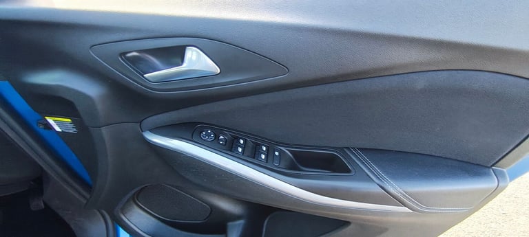 2020 Vauxhall Grandland X 1.2L SE Premium T SUV 5dr Petrol Manual Euro 6 (128 bhp) SUV Petrol Manual