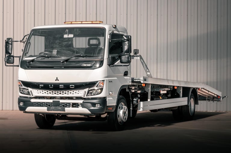  Mitsubishi Fuso Canter 7.5T Recovery Truck Car Transporter 180bhp Automatic 3.0