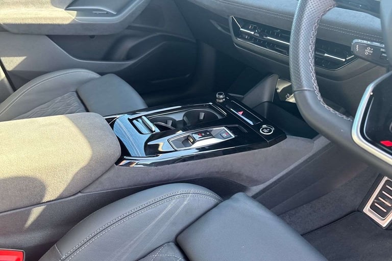 2024 Audi Q6 e-tron 225kW Performance 100kWh Edition 1 5dr Auto Estate Electric Automatic