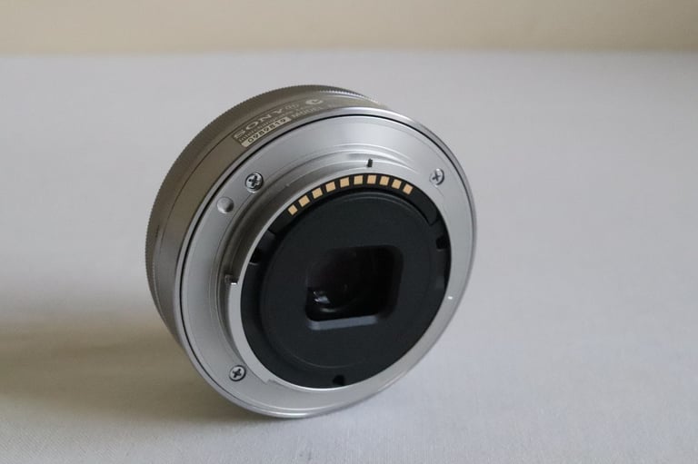 SONY E 16mm F/2.8 SEL16F28 E-Mount Wide Angle