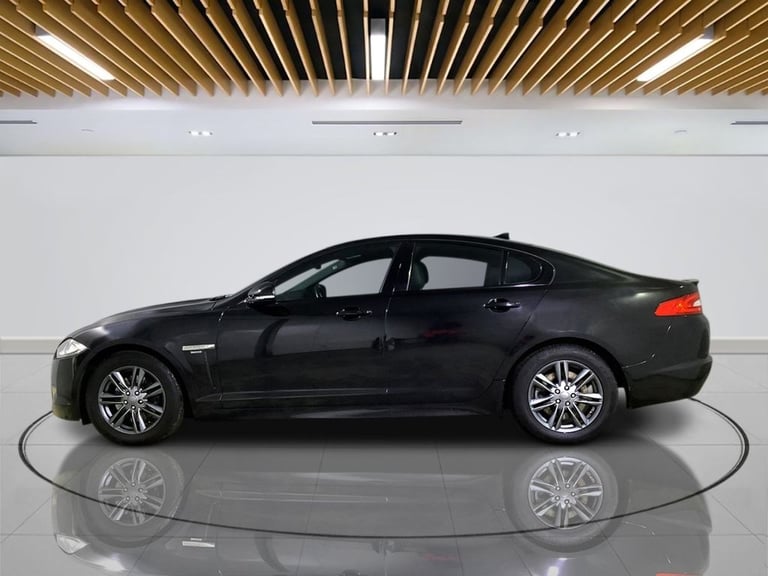 2015 Jaguar XF 2.2d [163] R-Sport 4dr Auto SALOON DIESEL Automatic