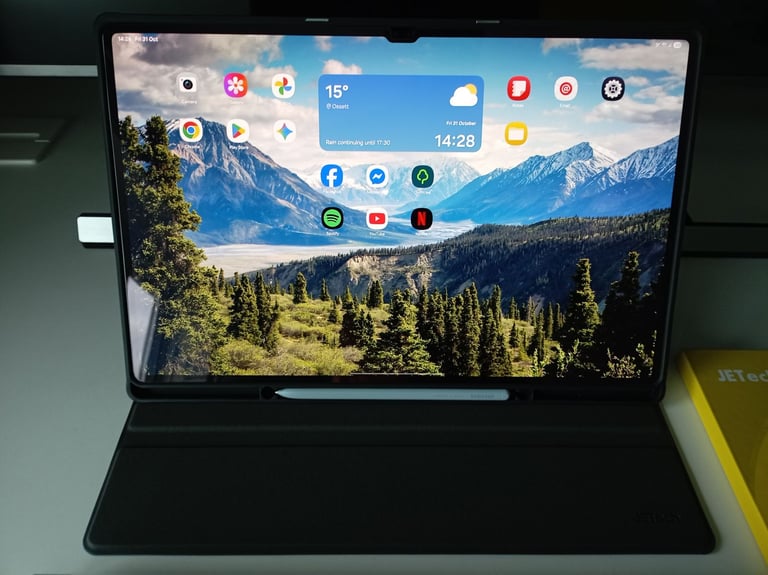 9 Days Old - Samsung Galaxy Tab S10 Ultra 14.6 Inch 5G 512GB 12GB Ram 120Hz OLED Gaming Tablet