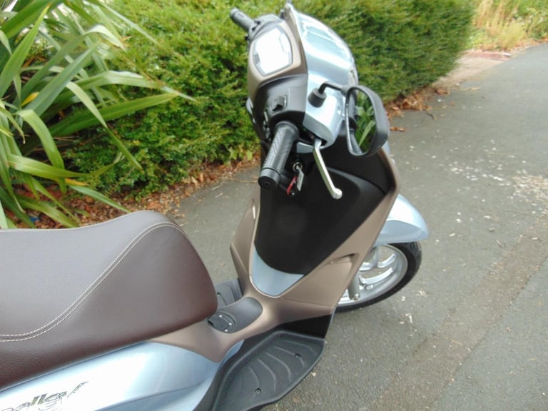 Piaggio Medley 125 2024 1owner 954 dry weather miles unmarked immaculate p/ex ok