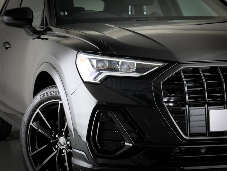 2022 Audi Q3 1.5 TFSI CoD 35 Black Edition SUV 5dr Petrol Manual Euro 6 (s/s) (150 ps) Petrol Manual