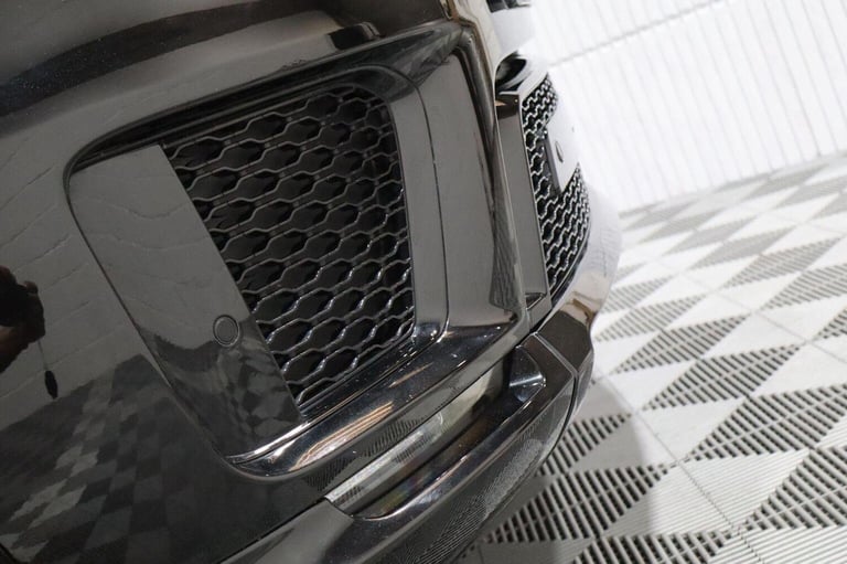 LAND ROVER RANGE ROVER SPORT 3.0 D300 MHEV HSE Silver Auto 4WD Euro 6 (s/s) 5dr