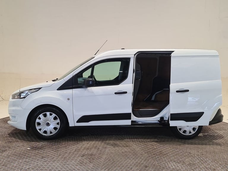 FORD TRANSIT CONNECT 1.5 200 ECOBLUE TREND P/V L1 100 BHP SWB DIESEL