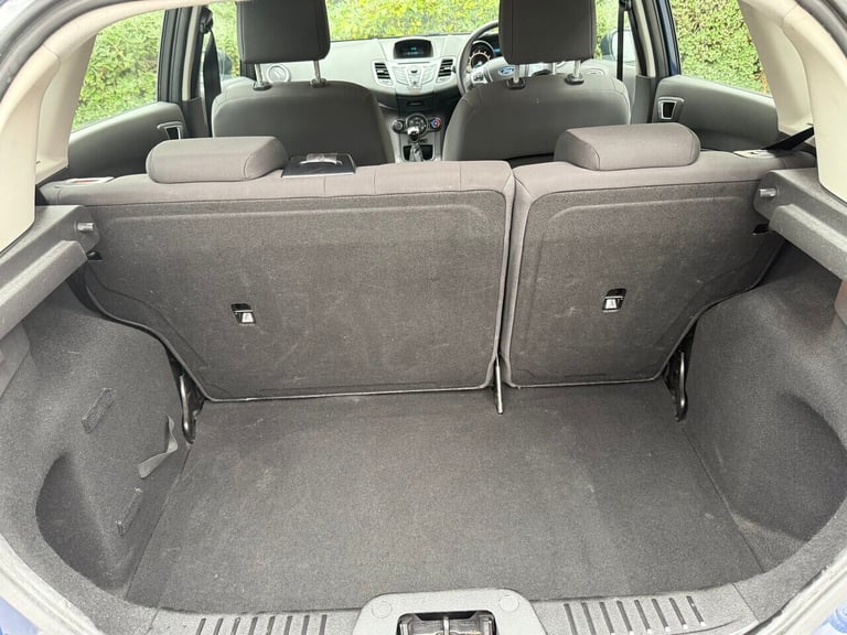 2014 Ford Fiesta 1.25 Style 5dr HATCHBACK PETROL Manual
