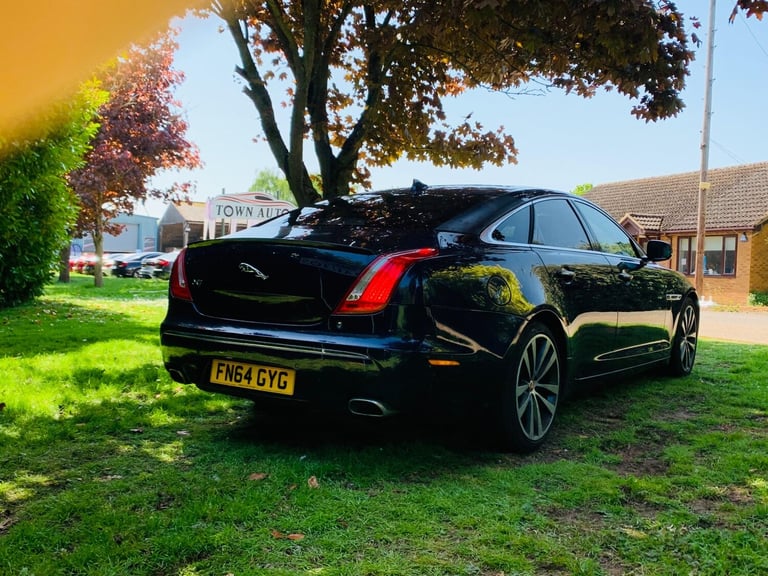 2014 Jaguar XJ 3.0d V6 Portfolio Auto Euro 5 (s/s) 4dr SALOON Diesel Automatic