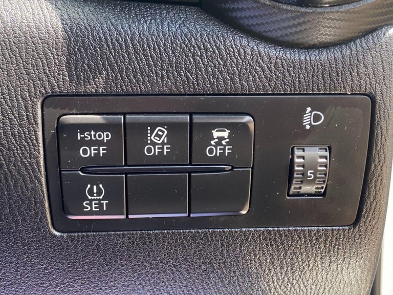 2017 Mazda Mazda2 1.5 SKYACTIV-G SE-L Hatchback 5dr Petrol Manual Euro 6 (s/s) (90 ps) 7IN TO HAT...