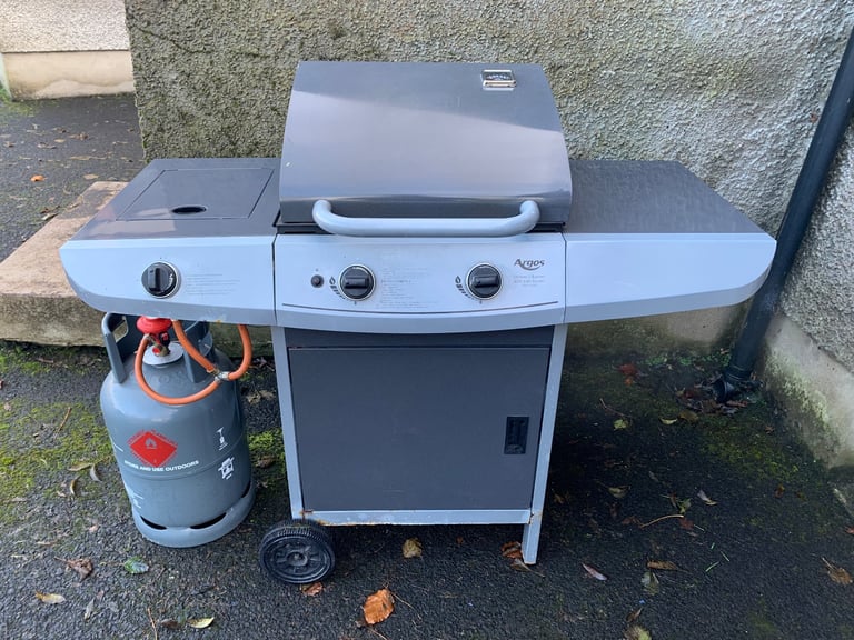 image for Gas BBQ double grill and side burner + Gas bottle