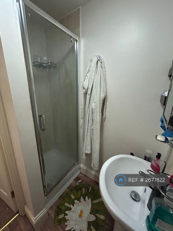 Studio flat in Haberfield House, Bristol, BS8 (#2677822)