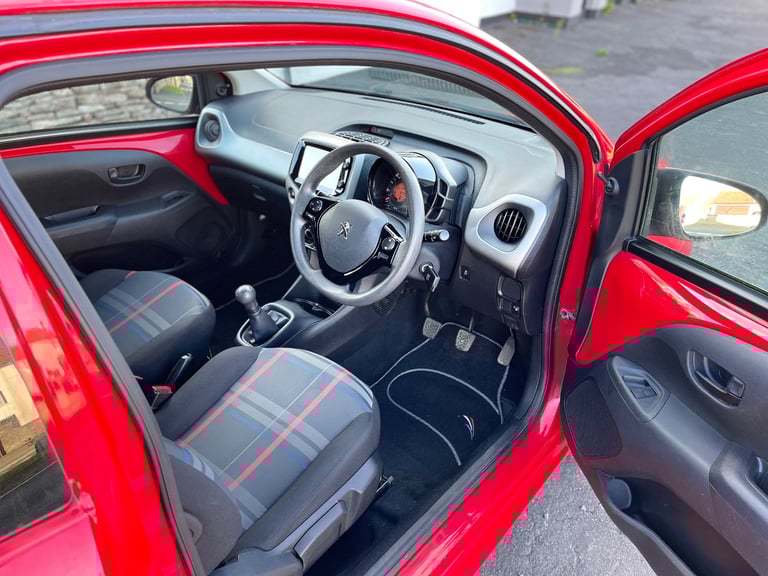 Peugeot, 108, Hatchback, 2014, Manual, 998 (cc), 3 doors