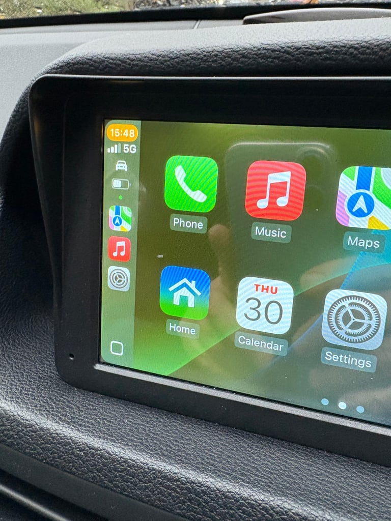 Apple car play unit