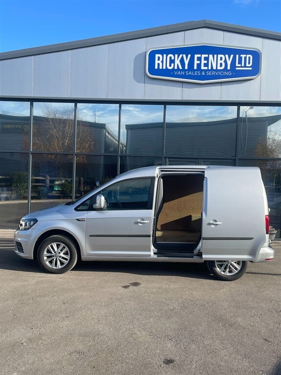 2018 Volkswagen Caddy 2.0 TDI C20 BlueMotion Tech Highline SWB Euro 6 (s/s) 5dr Panel Van Diesel ...