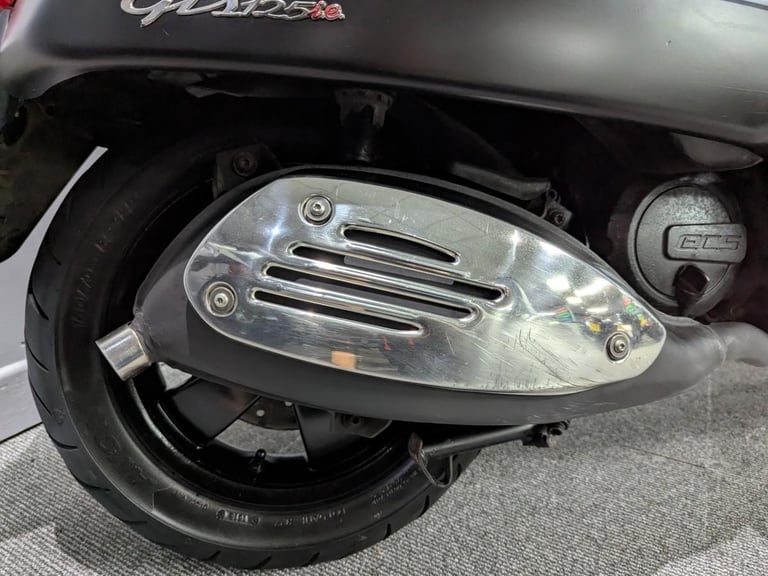 2012 (62) Piaggio Vespa GTS 125 in black