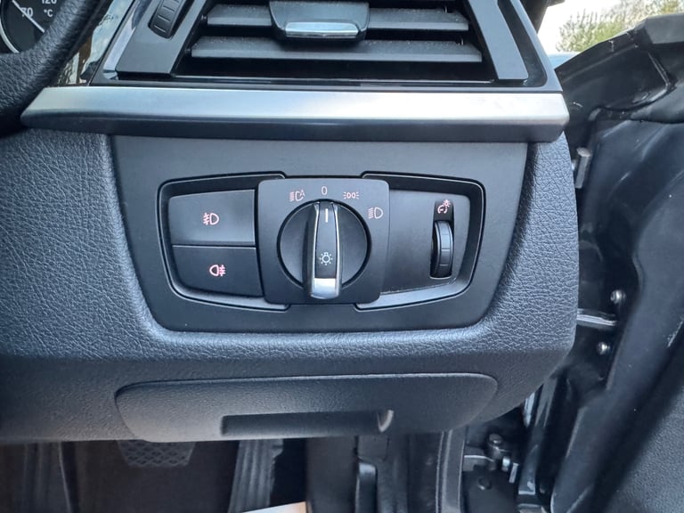 2014 BMW 4 Series 435i Luxury 2dr Auto COUPE Petrol Automatic