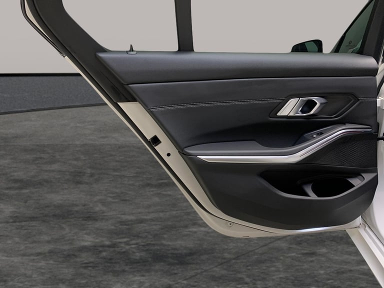 2021 BMW 3 Series 2.0 320i M Sport Saloon 4dr Petrol Auto Euro 6 (s/s) (184 ps) - INTERIOR TR Sal...