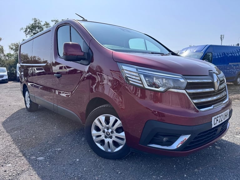 2022 Renault Trafic 2.0 DCI Sport 150BHP  LL30 LWB. Appleplay. AC. NAV. DAB.