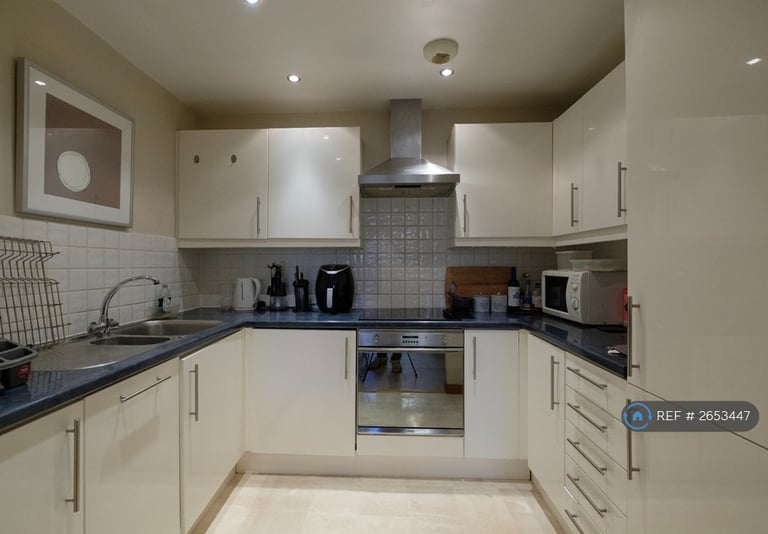 2 bedroom flat in Vista Court, Ipswich, IP2 (2 bed) (#2653447)