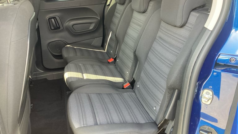 2022 Vauxhall Combo Life 1.5 Turbo D SE XL 5dr [7 seat] MPV DIESEL Manual