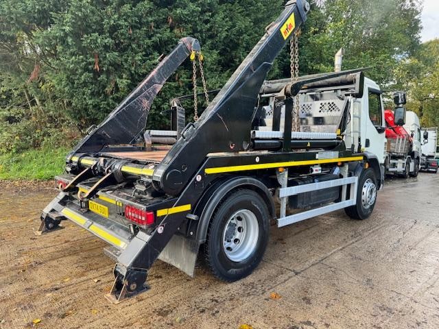 2024 74 DAF LF 260 Euro 6 Hyva extending arm skip loader sheet 34kms